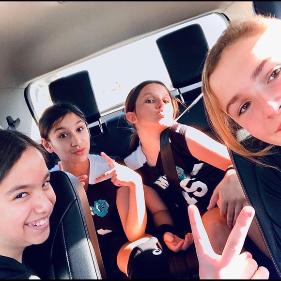 Meet your Posher, Jess - Picture 1 of 1